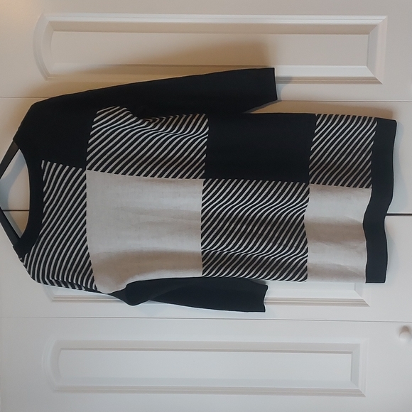 NY&C Sweater Dress - Picture 4 of 4